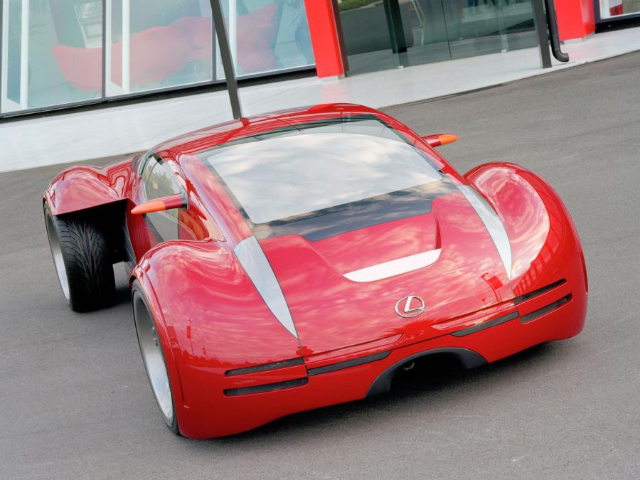  Lexus 2054 Minority Report Concept 2002 года  (фото 4 из 7)